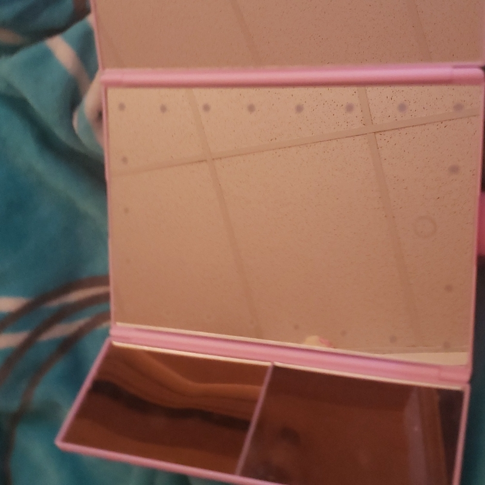 Pink,mirror